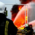 Gori domaćinstvo kod Arilja; Vatrogasci pokušavaju da obuzdaju požar FOTO
