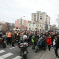 Studenti i građani odali poštu poginulima na Železničkoj stanici u Novom Sadu