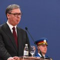 Crveni tepih, himne i svečana garda ispred Palate "Srbija": Vučić dočekao Ursulu fon der Lajen, sledi tet-a-tet sastanak…