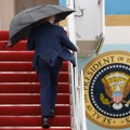 Трамп је поново мета? Појачане мере безбедности - укрцао се у Аир Форце Оне малим степеницама ФОТО/ВИДЕО