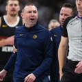 Sudija bežao po terenu od Jokićevog trenera! Adelman poludeo posle jedne odluke, a sada je brutalno kažnjen!
