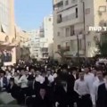 Policija jedva spasila pripadnice vojske od rulje! Ultraortodoksni Jevreji nasrnuli na članove IDF (video)