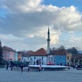 Plakati o podeli BiH između Srbije i Hrvatske zalepljeni u Tuzli