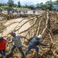 Najmanje 45 ljudi poginulo u zapadnoj Keniji kada se srušila brana