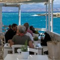 Велики скок цена у Грчкој за лето 2024. године: Некада јефтина места сада постају луксуз