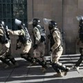 Vojska i oklopna vozila počinju da se povlače iz Predsedničke palate Bolivije posle pokušaja puča