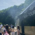 Izgorele pakne na autobusu