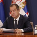 Povređeno 48 pripadnika policije i 22 građana, privedeno 77 osoba, zadržano 38