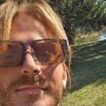 Naš pevač obukao ćerku od 8 dana u kožnu jaknu, pljušte komentari: "Tatina mala rokerka"