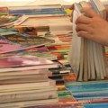 Beograd raspisao tender za besplatne udžbenike, a novca za njih još nema