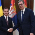 Vučić se sastao sa Simonisom "Cenimo što Rumunija ostaje pri stavu da ne prizna tzv. Kosovo"