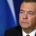 "Oni su izdajnici, treba ih kazniti": Medvedev oštro reagovao na ometanje glasanja na predsedničkim izborima