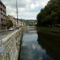 Tela žene i deteta izvučena iz reke Miljacke u Sarajevu