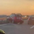 Poginuo pešak kod Ugrinovaca: Strašna nesreća na auto-putu