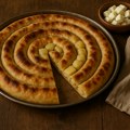Jedna varijanta pite s krompirom ili krompiruše