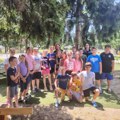 Mali Mitrovčani u „Bagremari“: Letnja škola Crvenog krsta za osnovce iz Sremske Mitrovice