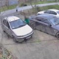 (Video) Pogledajte kako su devojke pobegle otmičarima kod Pančeva: Sumnja se da su ih napastvovali! Lupale na kapiju, tražile…