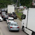 Prevoznici u Crnoj Gori danas odlučuju da li nastavljaju sa blokadom graničnih terminala