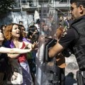 EU zabrinuta zbog hapšenja LGBTQ+ osoba u Turskoj