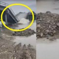 Jezive scene na Zapadnoj Moravi: Most pukao pa se srušio