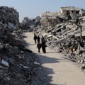 Gaza: Pogođen šator sa izbeglicama, najmanje 11 poginulih; Vojska SAD izvela prvu isporuku pomoći Gazi iz vazduha