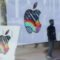 Apple je dostigao prodaju od skoro 8 milijardi dolara prošle godine u Indiji