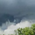Apokaliptične scene snimljene u Pančevu Svi gledaju u nebo, ovo dugo nije viđeno (VIDEO)