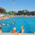 Sutra kreće podela besplatnih kartica za bazen: Objavljeno kada će i kako biti uplaćena đačka pomoć od 20.000 dinara