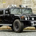 Tupakov Hummer H1 ide na aukciju