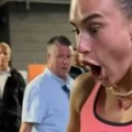 Arina Sabalenka probala zlatni hot-dog koji košta 100 dolara, evo kako je reagovala
