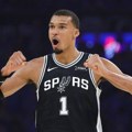 Viktor Vembanjama zalepio šamar Oklahomi: NBA šampion pao posle dva produžetka i trojke sa centra