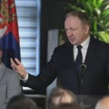 Đilas (SSP) doneo Skupštinu registratore s presudama: Po najnovijoj Vučević plaća 200.000 dinara