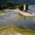 Рајна на рекордно ниском нивоу, теретни транспорт пребачен на камионе и возове