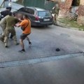 Ukrajina: tokom mobilizacije vojna policija išla pištoljem na civile