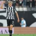 Ludilo u Surdulici: Osam golova, crveni kartoni i remi Radnika i Partizana!