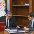 Vučić predao dužnost Ani Brnabić, ona je sada - v.d. predsednika republike