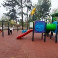 Novi mobilijari za decu u Brejanovcu, Grdelici i naselju Kumalak i sprave za teretanu na otvorenom u Dubočici