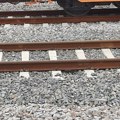 Drama u Rusiji! Teretni voz iskočio iz šina, buknuo ogromna požar: Železnički saobraćaj potpuno blokiran