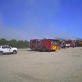 Šumski požar bukti u južnoj Kaliforniji, evakuisano više od hiljadu ljudi