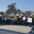 Nezadovoljni zaradama: Štrajk zaposlenih na Aerodromu (FOTO, VIDEO)