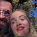 Završili su dva teška fakulteta: Pevač se oženio koleginicom, zavoleli se u "Zvezdama Granda", a ovo su nepoznati detalji…