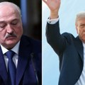 Pušteno 16 zatvorenika, pregovara se o dodatnih 1.300: Tramp razgovarao sa Lukašenkom pre sastanka sa Putinom