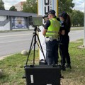Policajac otkrivao vozačima gde su radari, pa ga "zabolela glava": Sad od sudije zavisi da li će otići u zatvor