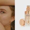Pronašli smo puder koji savršeno prekriva nepravilnosti, a izgleda prirodno na koži