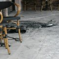 (Foto) Lokal potpuno spržen! Prve slike zapaljenog kafića na Vračaru, policija traži snimke s kamera i traga za napadačem