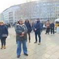 Na Trgu Nikole Pašića potpisi za studente, u Ćacilendu SNS lojalisti