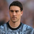 Bomba iz Italije! Vlahović "zaledio" pregovore sa Juventusom! Srbin čeka velikane, spreman je i da bude rezerva?!