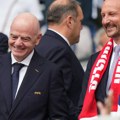 Bizarno: FIFA pušta navijače na konferenciju posle finala SP za 80 dolara, plaća se i slika sa Vozinjom