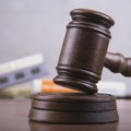 Majka devojčice žrtve seksualnog nasilja ponovo štrajkuje glađu pred sudom u Bijelom Polju: Osuđeni još nije iza rešetaka…