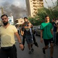 Izrael tvrdi da Hezbolah vuče Liban u rat, dok se gradovi prazne